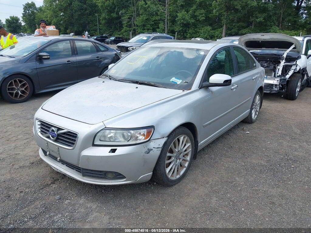 YV1672MS6B2531721 2011 VOLVO S40 photo no. 2