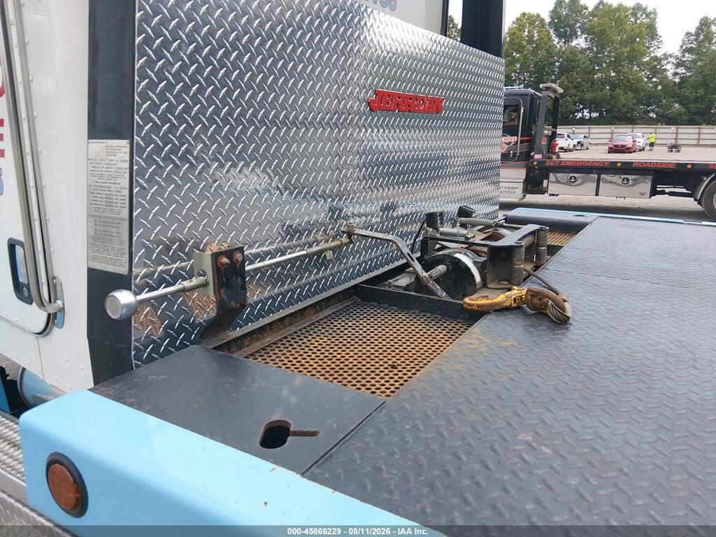 2NP2HM6X2BM114643 2011 PETERBILT 337 photo no. 12