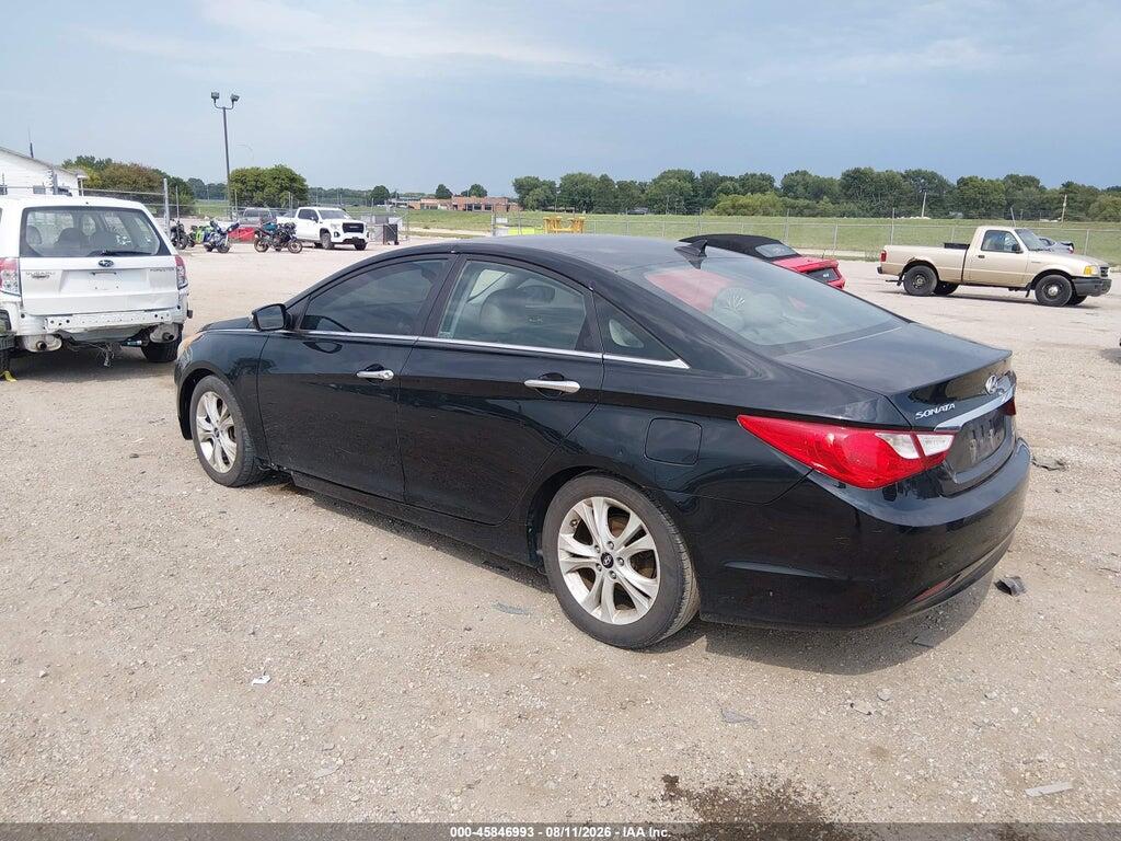5NPEC4AC5BH074257 2011 HYUNDAI SONATA photo no. 3