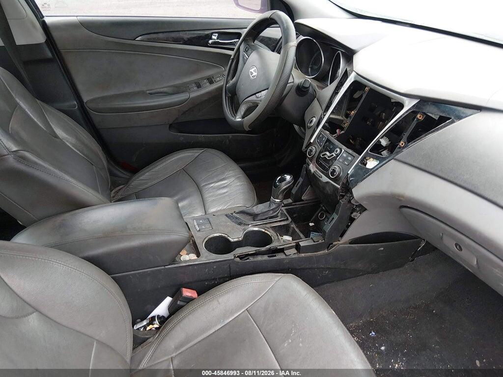 5NPEC4AC5BH074257 2011 HYUNDAI SONATA photo no. 5