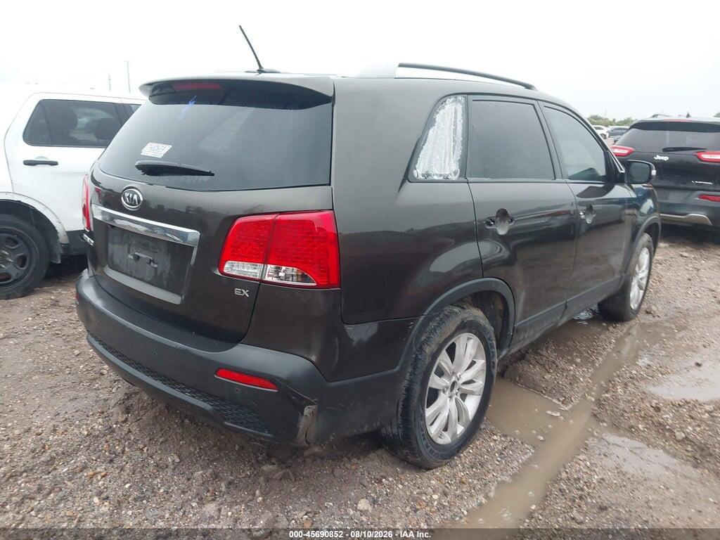 5XYKU3A12BG143924 2011 KIA SORENTO photo no. 4