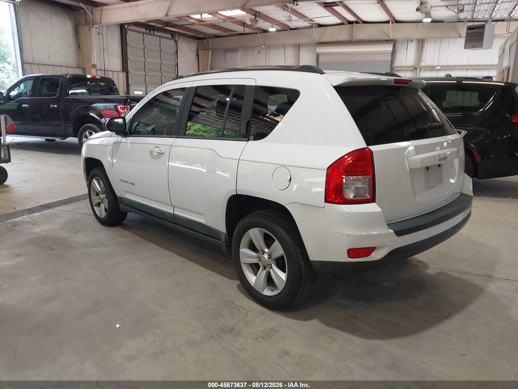 1J4NT1FA8BD271963 2011 JEEP COMPASS photo no. 3