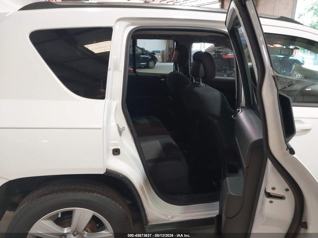 1J4NT1FA8BD271963 2011 JEEP COMPASS photo no. 8