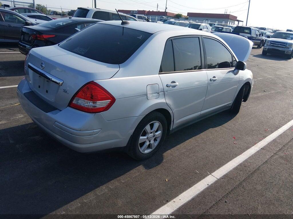 3N1BC1AP3BL377979 2011 NISSAN VERSA photo no. 4