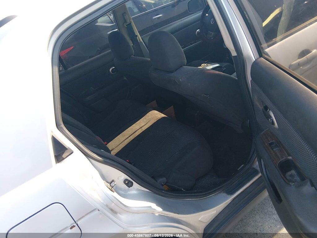 3N1BC1AP3BL377979 2011 NISSAN VERSA photo no. 8