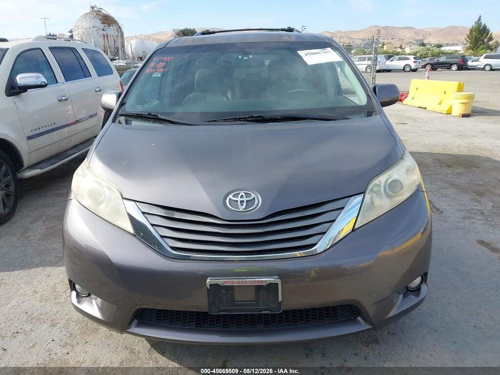 5TDDK3DC9BS010141 2011 TOYOTA SIENNA photo no. 12