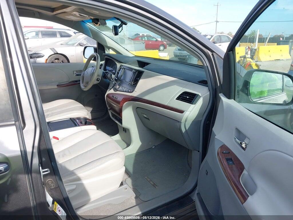 5TDDK3DC9BS010141 2011 TOYOTA SIENNA photo no. 5