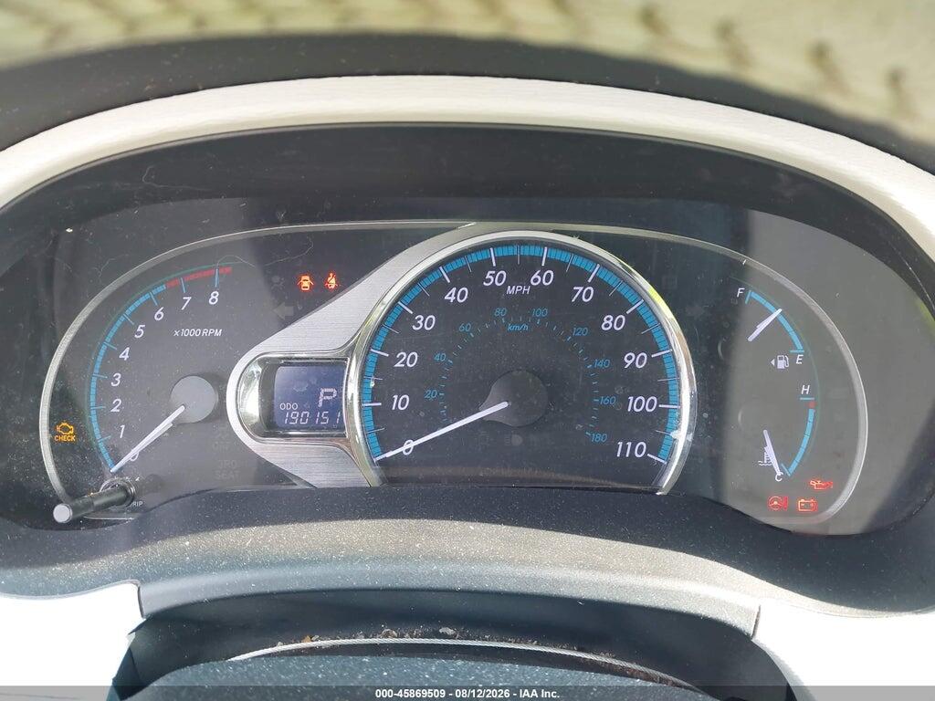 5TDDK3DC9BS010141 2011 TOYOTA SIENNA photo no. 7