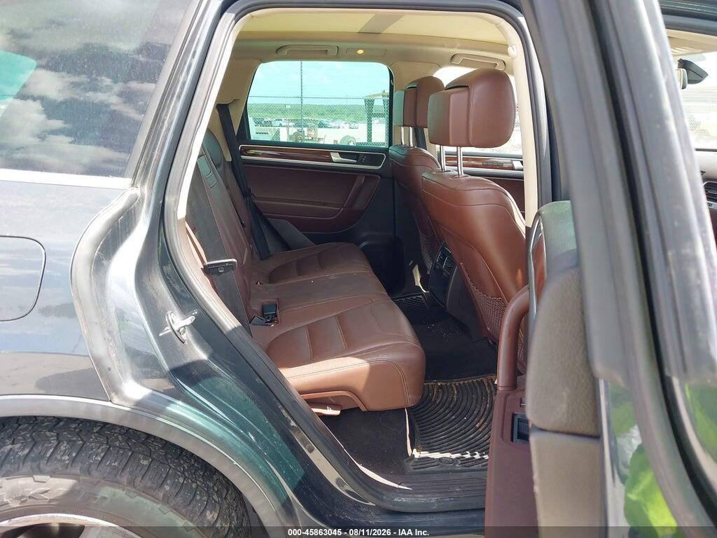 WVGEK9BP7CD008989 2012 VOLKSWAGEN TOUAREG photo no. 8