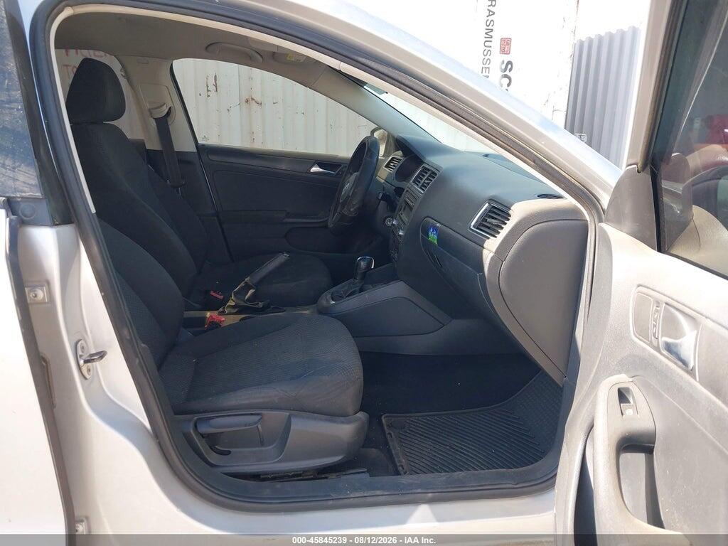 3VW2K7AJ7CM385445 2012 VOLKSWAGEN JETTA photo no. 5