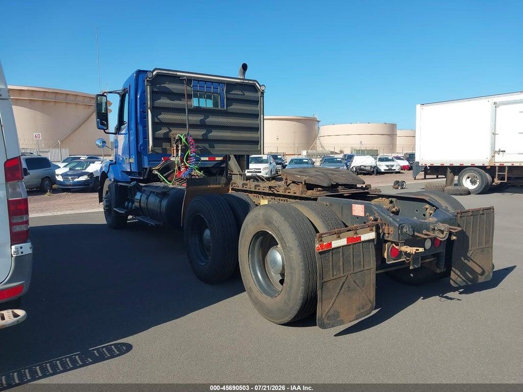 4V4NC9TH7CN548138 2012 VOLVO VN photo no. 3