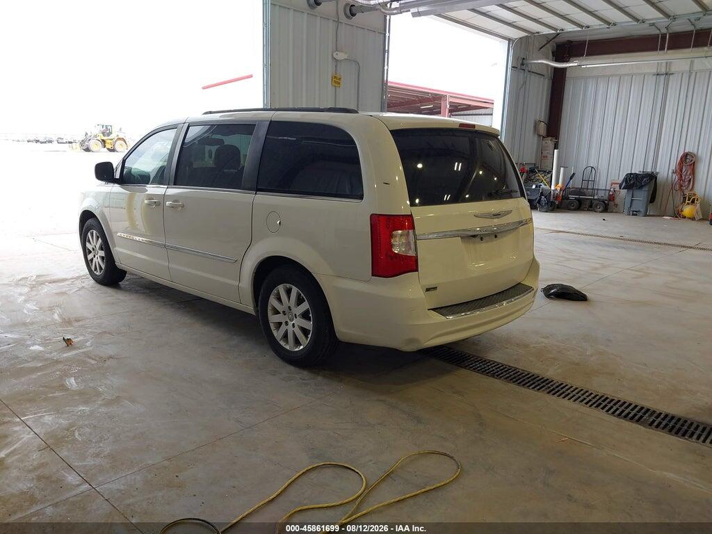 2C4RC1BG4DR684139 2013 CHRYSLER TOWN & COUNTRY photo no. 2