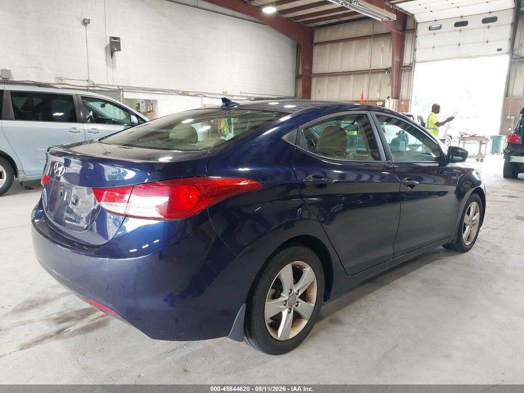 5NPDH4AE6DH409348 2013 HYUNDAI ELANTRA photo no. 4