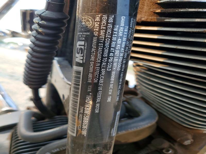1HD1KBM15BB636190 2011 HARLEY-DAVIDSON FLHX photo no. 9