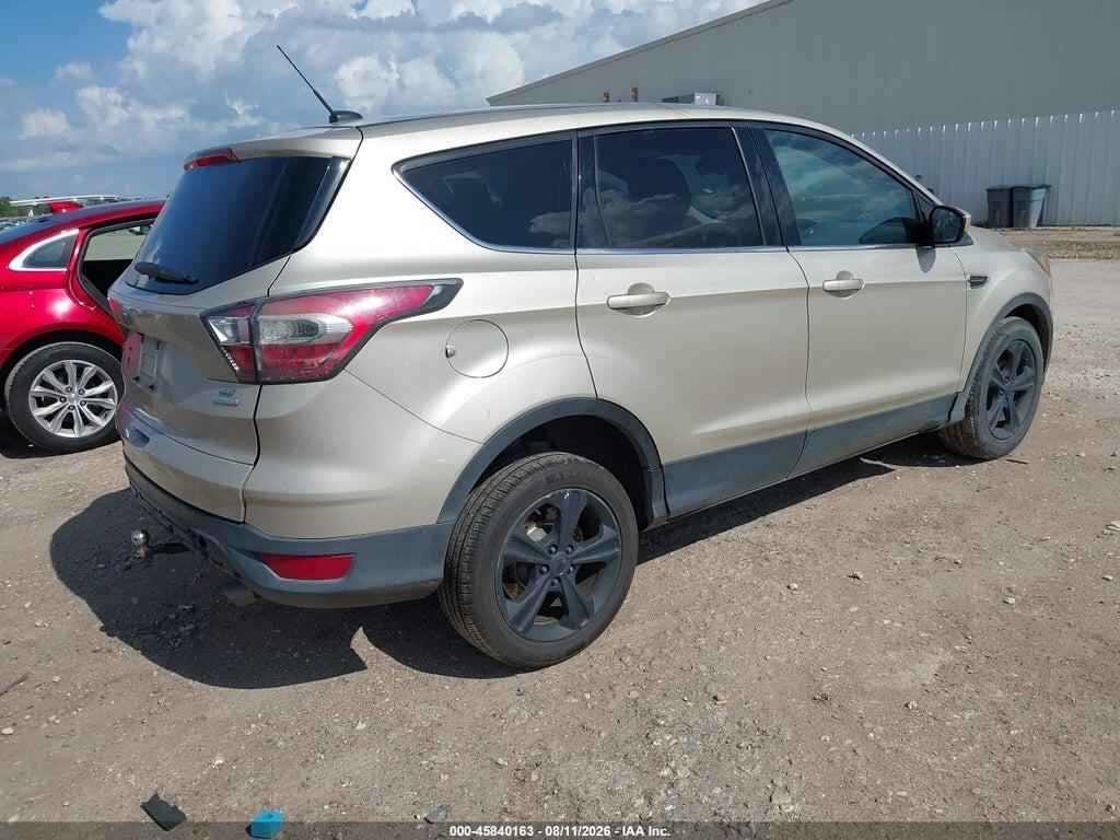 1FMCU0GD9HUB51493 2017 FORD ESCAPE photo no. 4