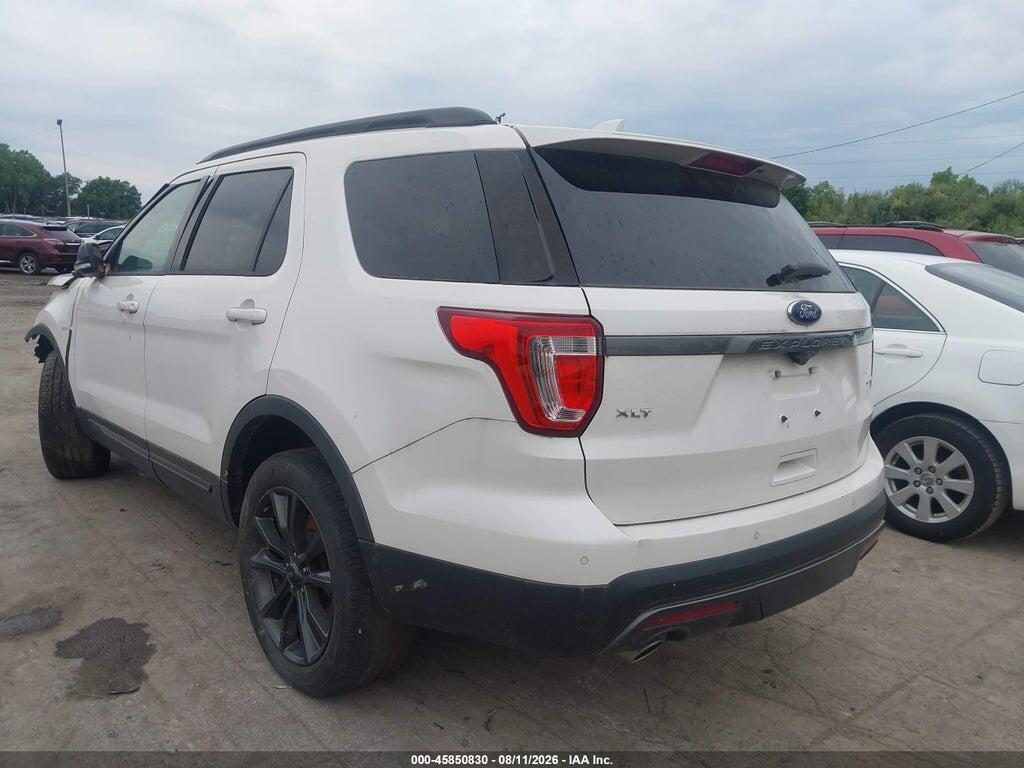 1FM5K8D82HGA85601 2017 FORD EXPLORER photo no. 3