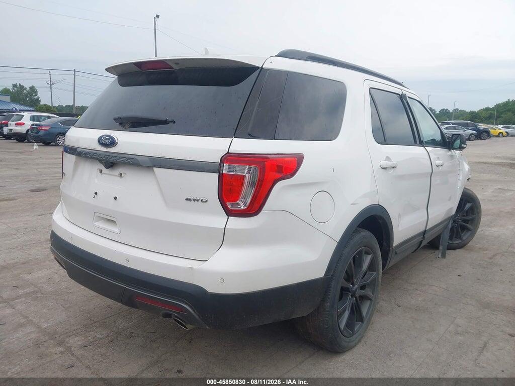 1FM5K8D82HGA85601 2017 FORD EXPLORER photo no. 4
