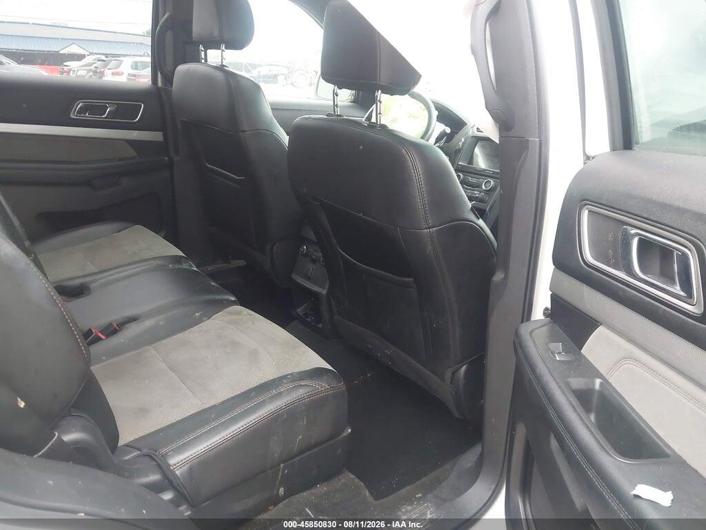 1FM5K8D82HGA85601 2017 FORD EXPLORER photo no. 8