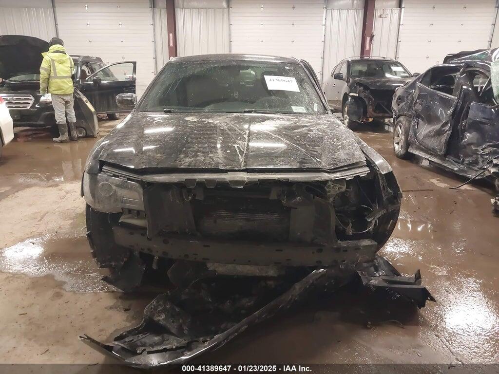 2C3CCABG4HH668772 2017 CHRYSLER 300 photo no. 11