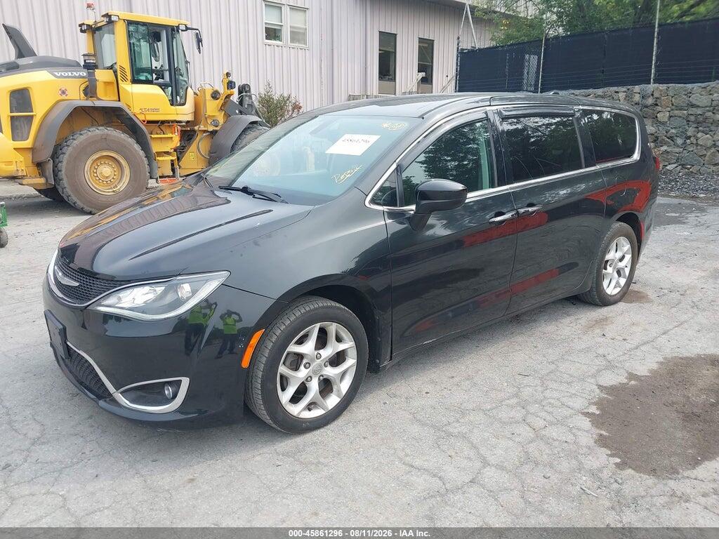 2C4RC1BG0HR803455 2017 CHRYSLER PACIFICA photo no. 2