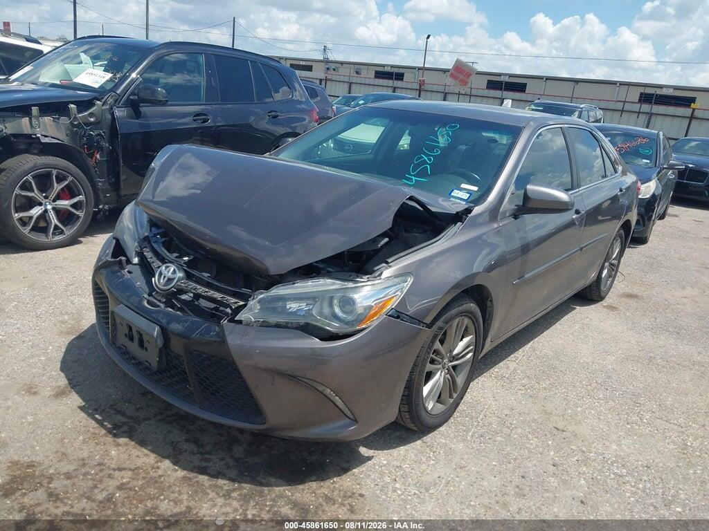 4T1BF1FKXHU368501 2017 TOYOTA CAMRY photo no. 2