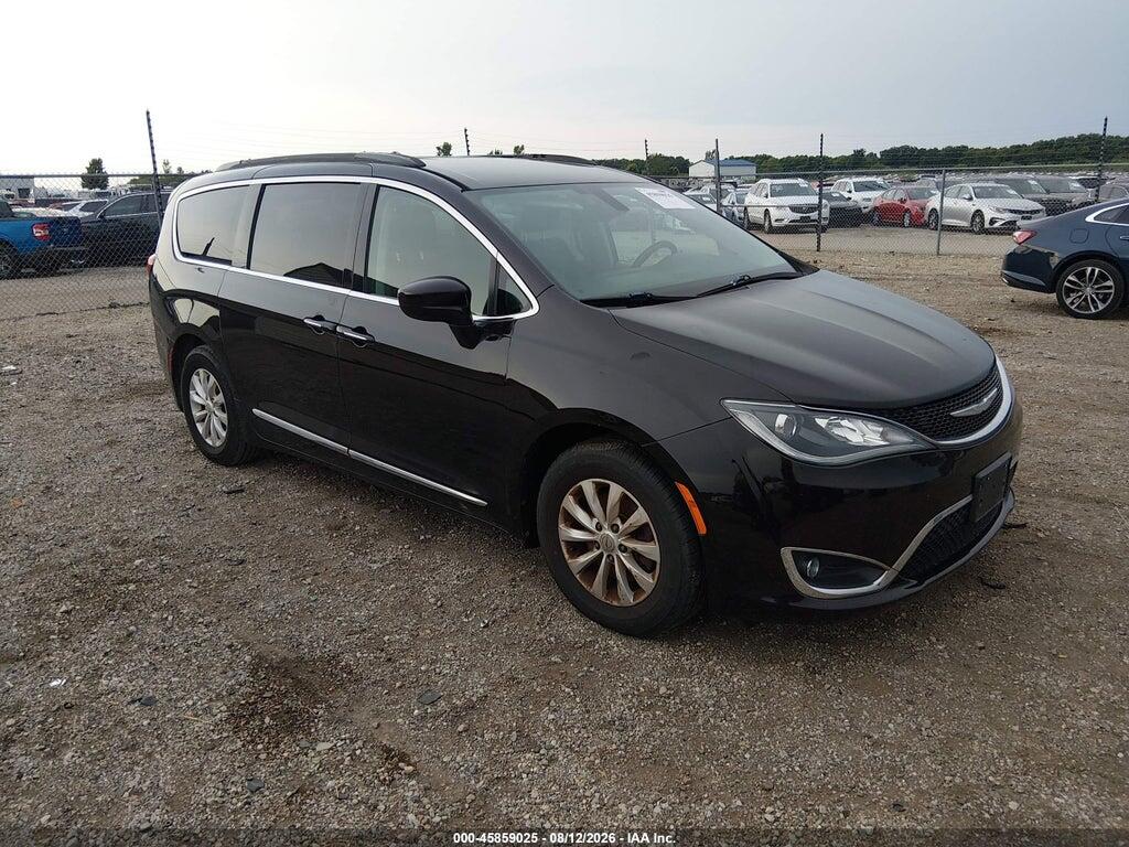 2C4RC1BG5HR832157 2017 CHRYSLER PACIFICA photo no. 1