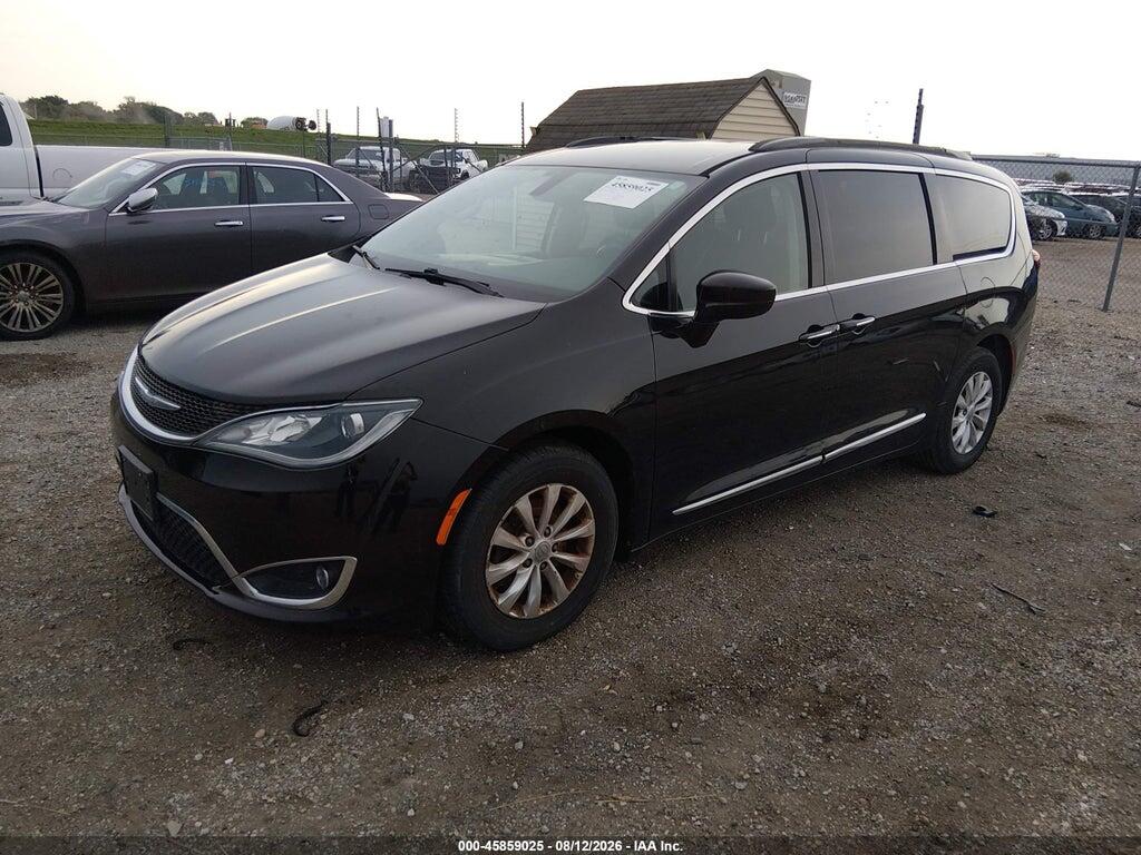 2C4RC1BG5HR832157 2017 CHRYSLER PACIFICA photo no. 2