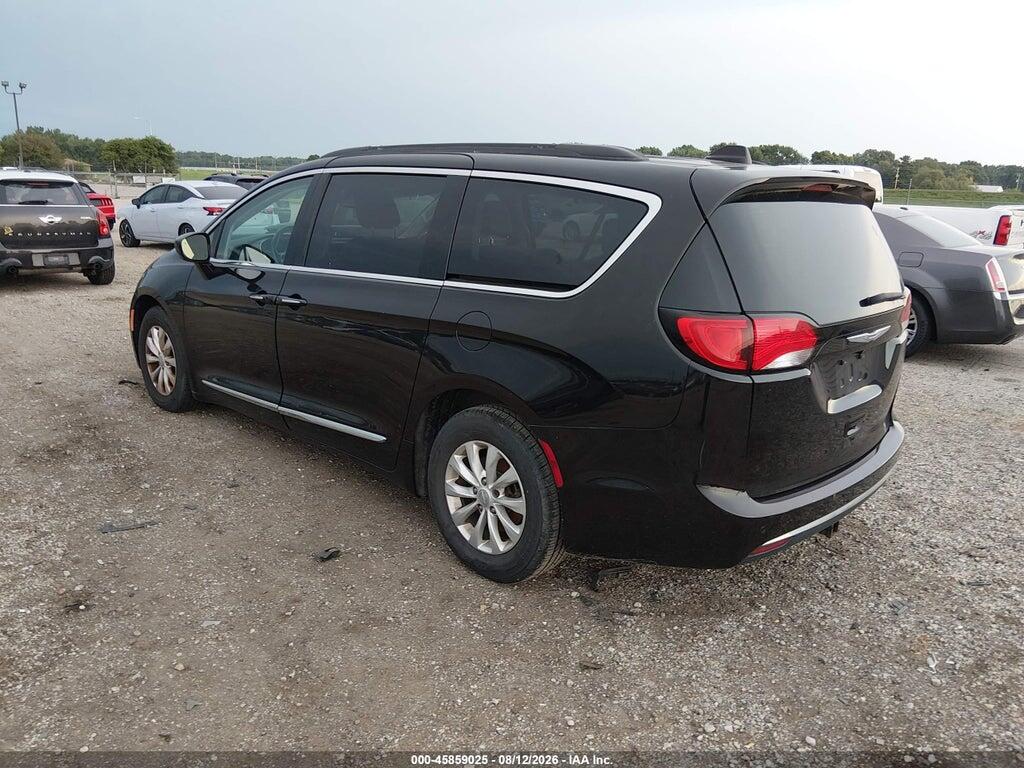 2C4RC1BG5HR832157 2017 CHRYSLER PACIFICA photo no. 3