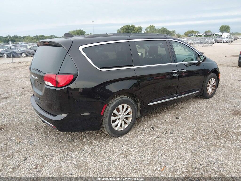 2C4RC1BG5HR832157 2017 CHRYSLER PACIFICA photo no. 4