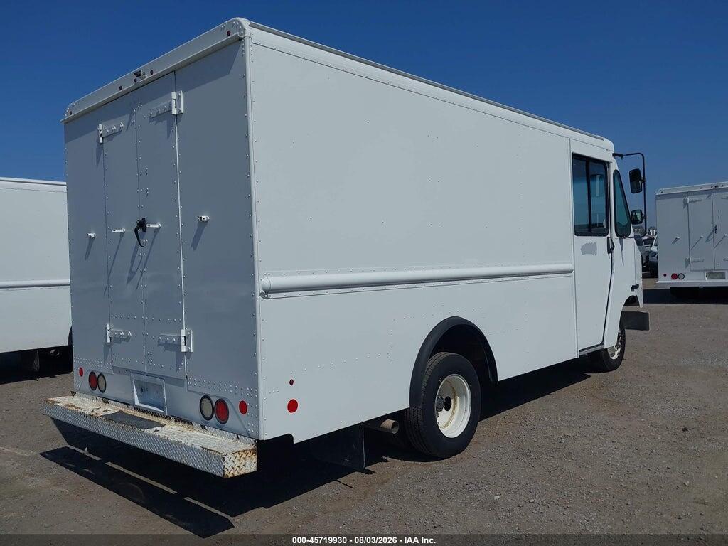 1FC3E3KS8HDC66465 2017 FORD E-350 STRIPPED photo no. 4