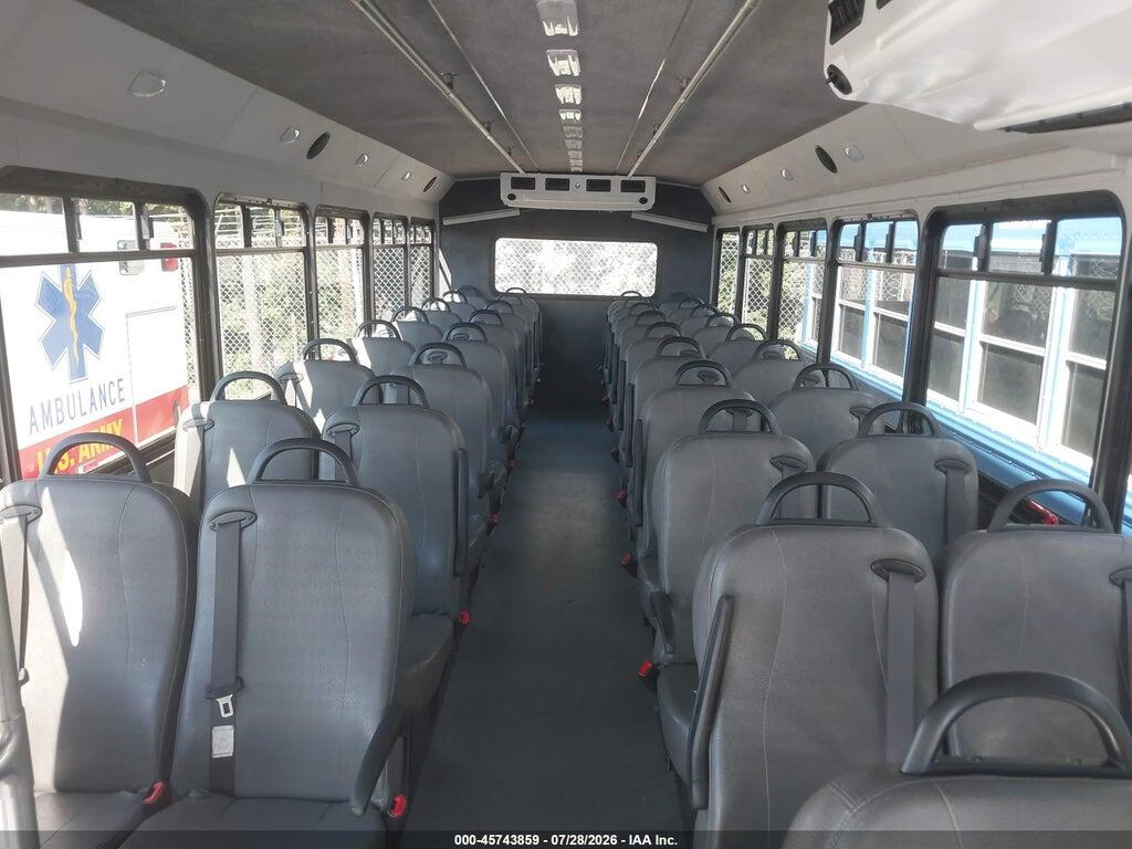 1FDXF6DC3HDB12196 2017 FORD F-650 DIESEL photo no. 8
