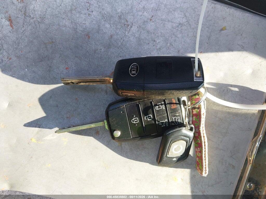 KNDMB5C13J6348595 2018 KIA SEDONA photo no. 11