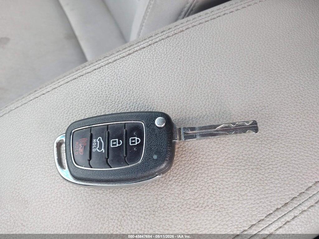KM8J3CA47JU719492 2018 HYUNDAI TUCSON photo no. 11