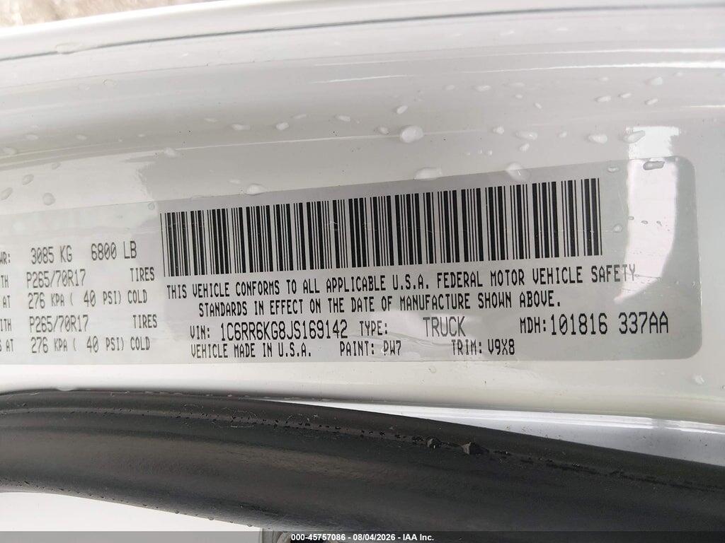 1C6RR6KG8JS169142 2018 RAM 1500 photo no. 9