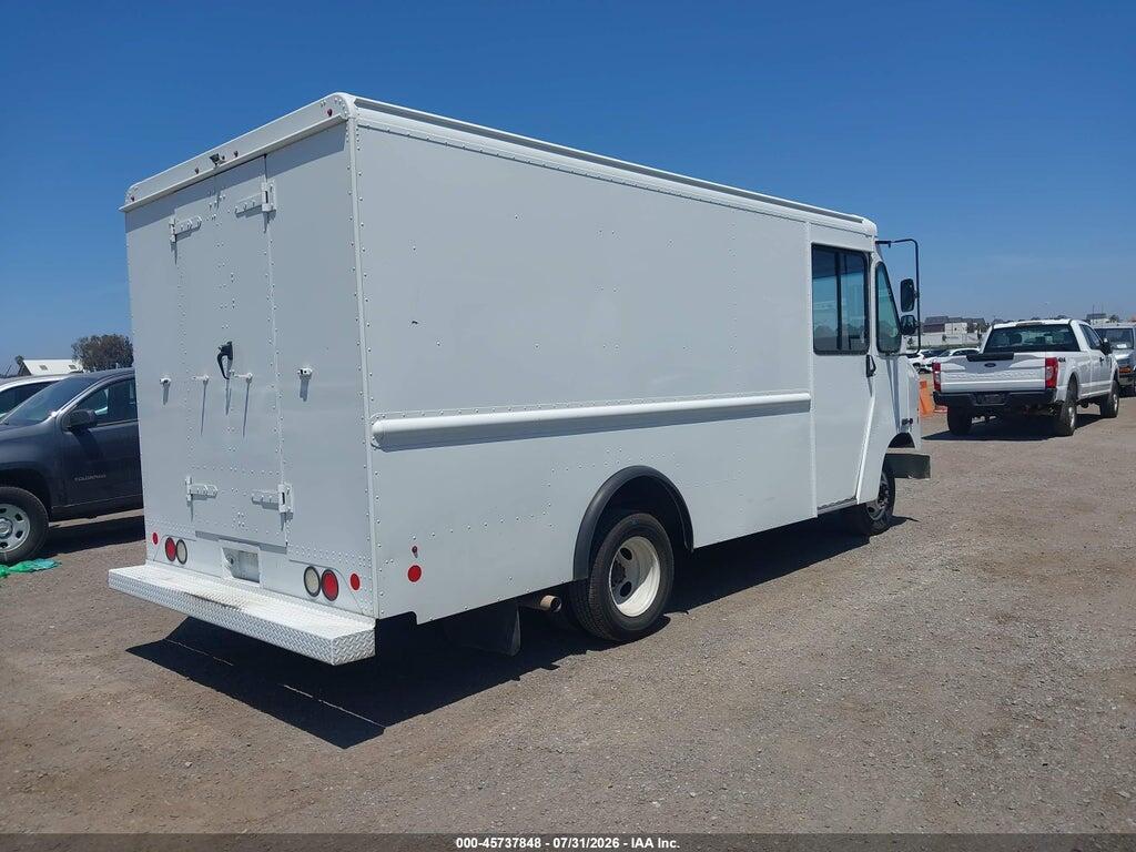 1FC3E3K64JDC33150 2018 FORD E-350 STRIPPED photo no. 4