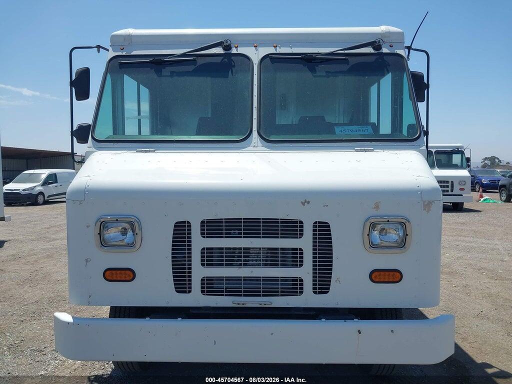 1FC3E3K69JDC36755 2018 FORD E-350 STRIPPED photo no. 12
