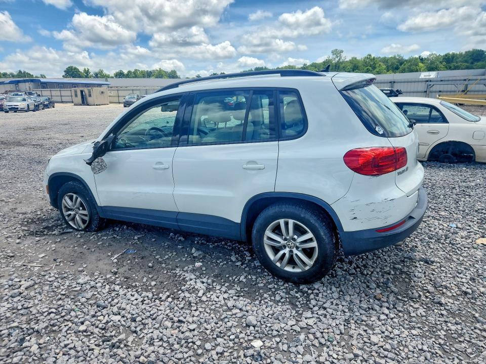 WVGAV7AXXGW604880 2016 VOLKSWAGEN TIGUAN photo no. 2
