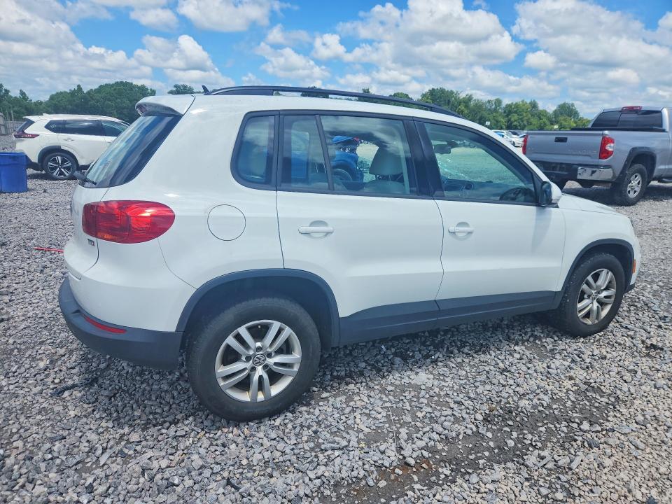 WVGAV7AXXGW604880 2016 VOLKSWAGEN TIGUAN photo no. 3