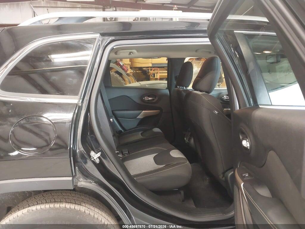 1C4PJMCB2JD528522 2018 JEEP CHEROKEE photo no. 8