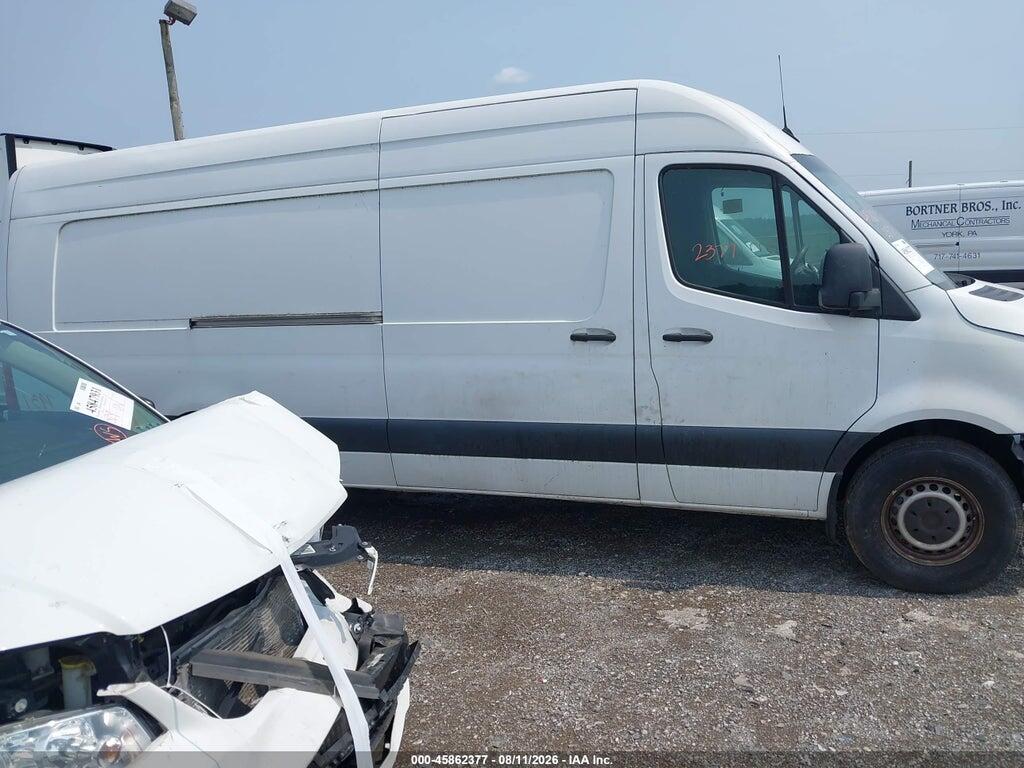 WDRPF1CD4KP160393 2019 FREIGHTLINER SPRINTER 2500 photo no. 12