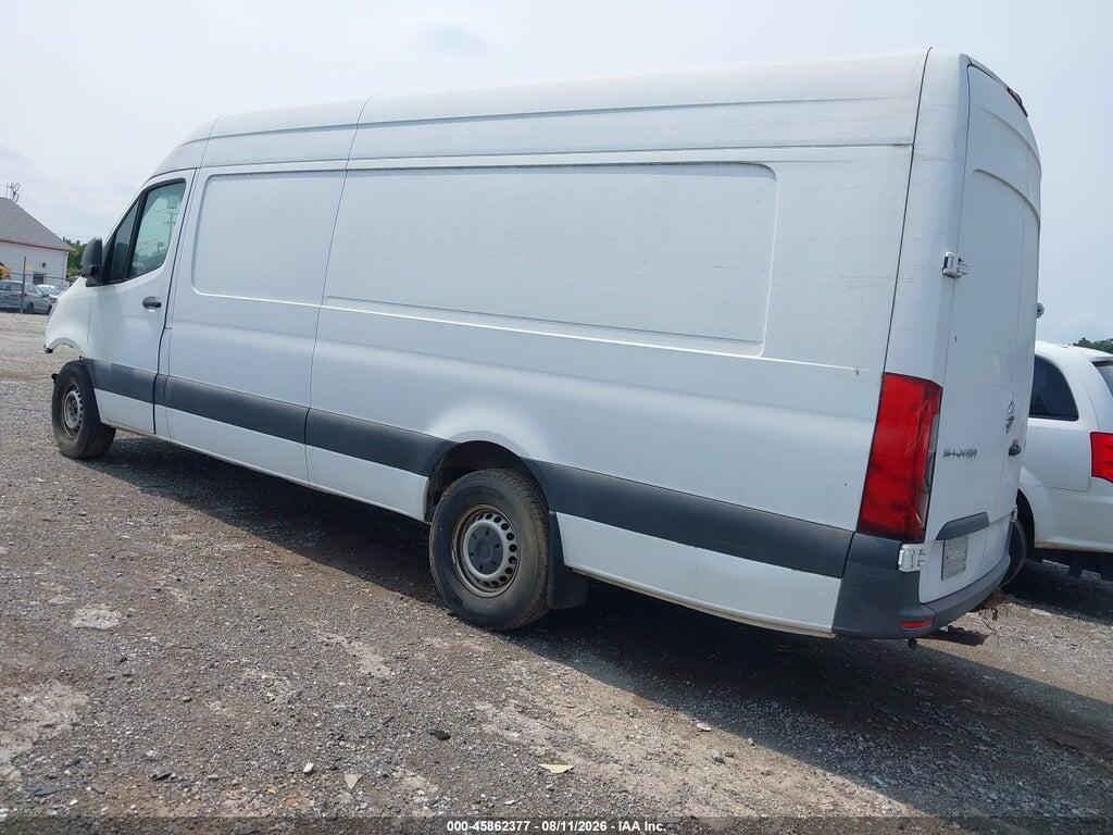 WDRPF1CD4KP160393 2019 FREIGHTLINER SPRINTER 2500 photo no. 3