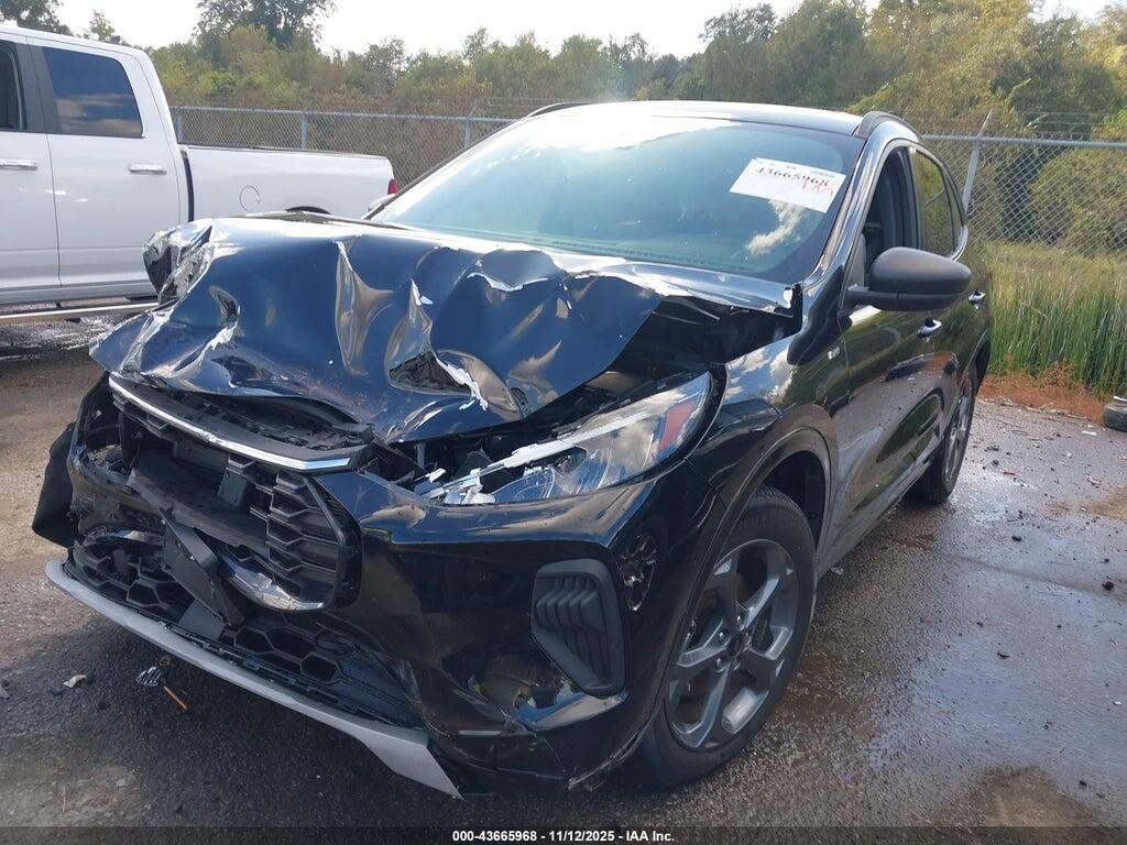 1FMCU0MN2PUA77426 2023 FORD ESCAPE photo no. 2
