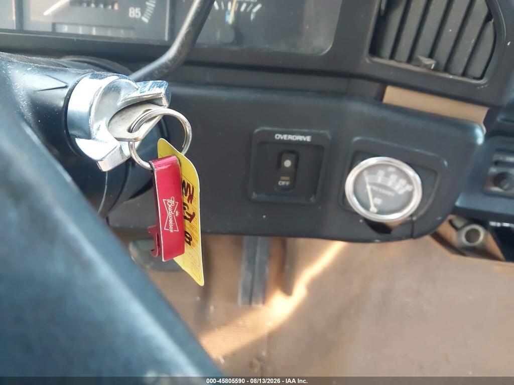 1FDKF37H3KN882704 1989 FORD E-350 photo no. 11
