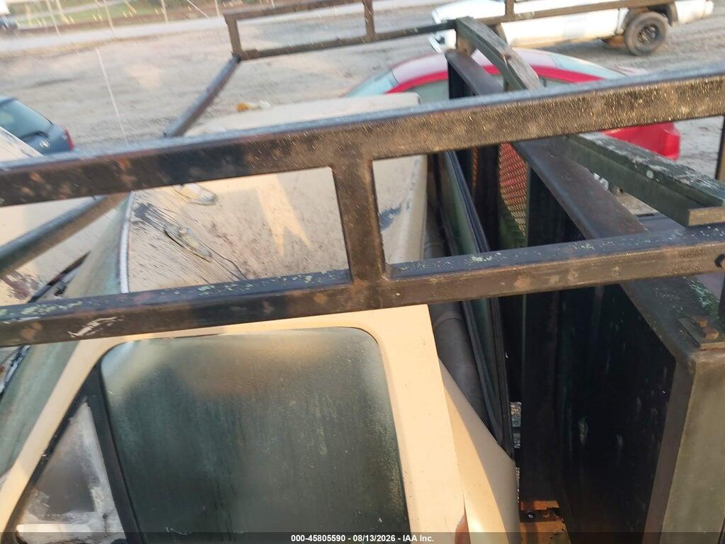 1FDKF37H3KN882704 1989 FORD E-350 photo no. 6
