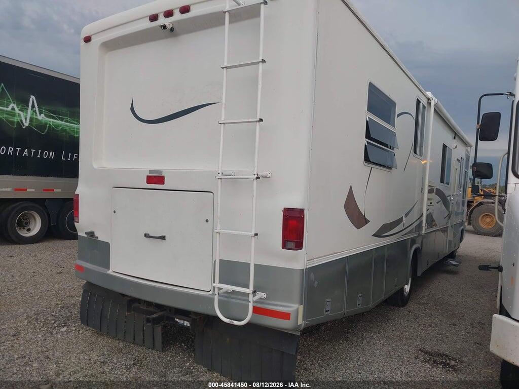 3FCNF53S5YJA04456 2000 FORD F550 photo no. 4