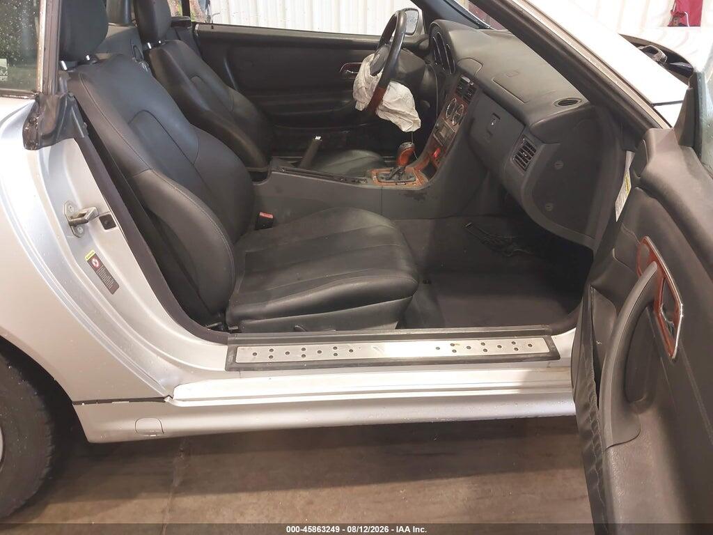 WDBKK65F31F220801 2001 MERCEDES-BENZ SLK 320 photo no. 4