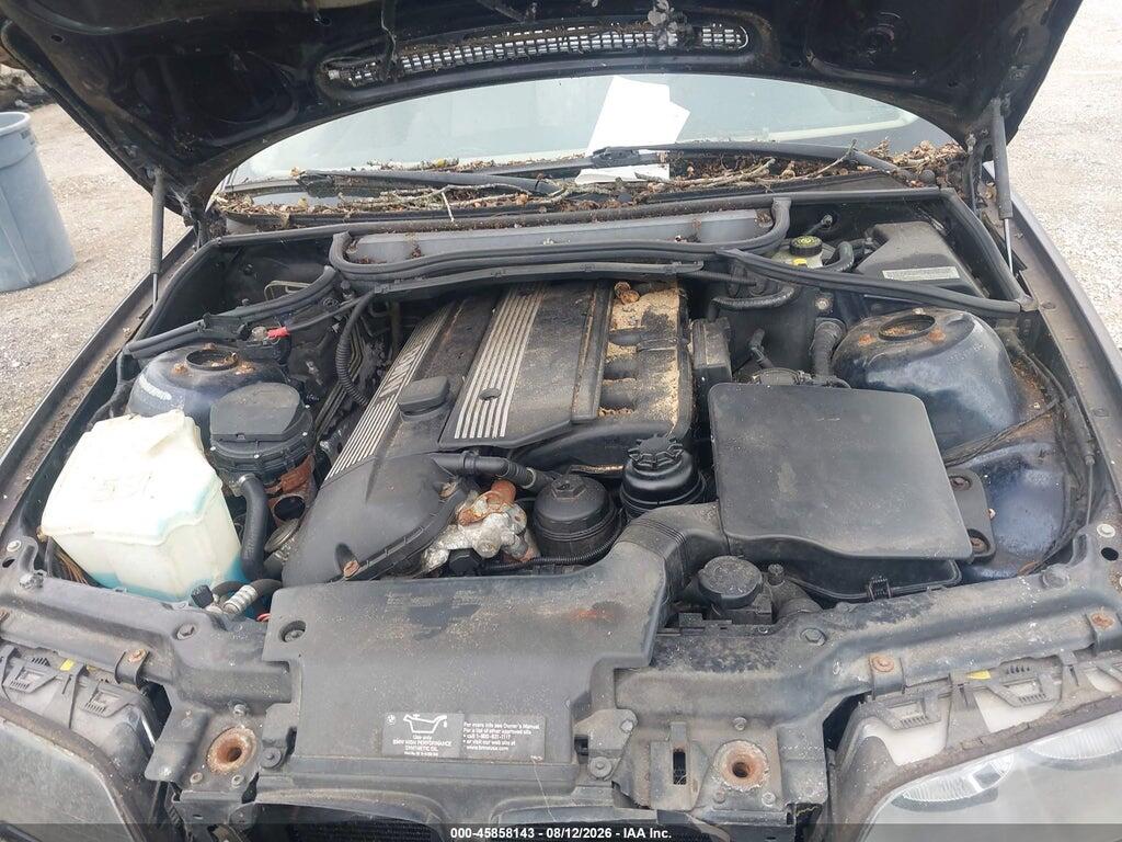 WBAAV53401JR79531 2001 BMW 330 photo no. 10