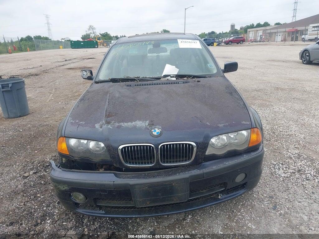 WBAAV53401JR79531 2001 BMW 330 photo no. 12
