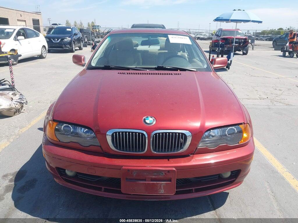 WBABN33441JW60142 2001 BMW 325CI photo no. 12