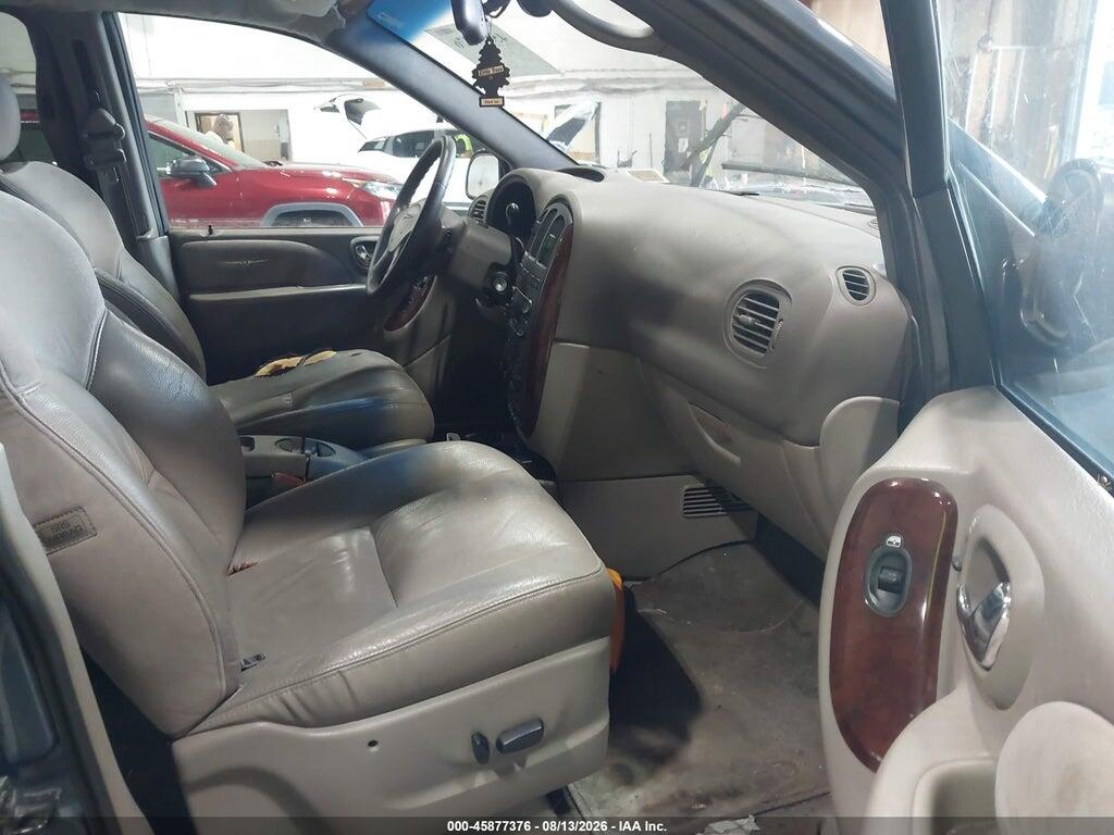 2C8GP64L32R575945 2002 CHRYSLER TOWN & COUNTRY photo no. 5